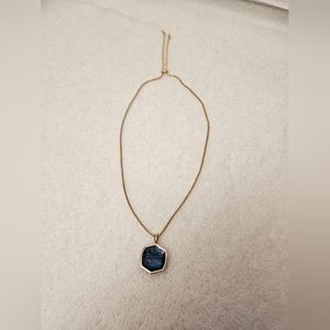 Kendra Scott necklace